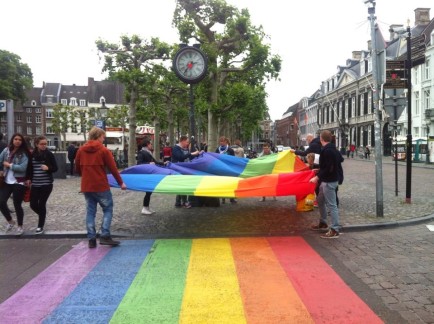COC Limburg stands with Orlando | Solidariteitsbijeenkomst donderdag 19:30 Vrijthof Maastricht