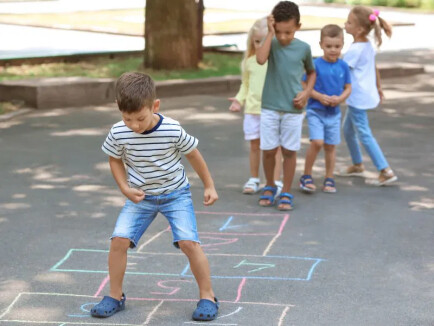 Deel jouw budgetvriendelijke spelideeën met ons!